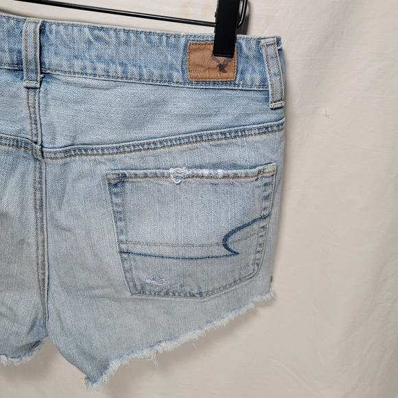 American Eagle Outfitters Light Blue Size 10 Distressed Shorts In Great Shape! - Picture 6 of 9